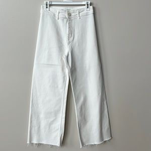 Zara Women’s White Wide Leg Jean size 6